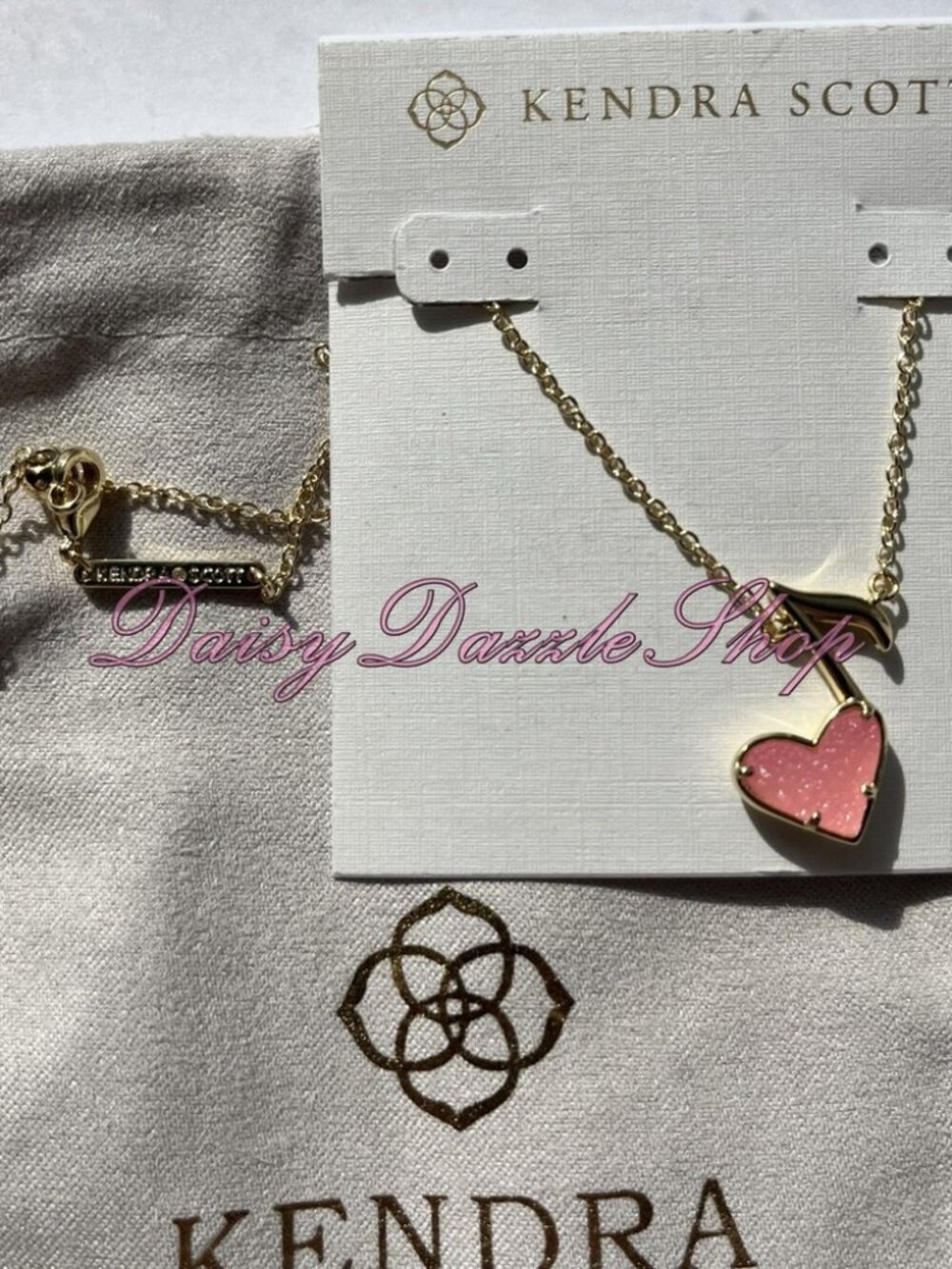 ✨Dolly Parton x Kendra Scott Gold plated Ari Heart Music Necklace in Pink Drusy✨